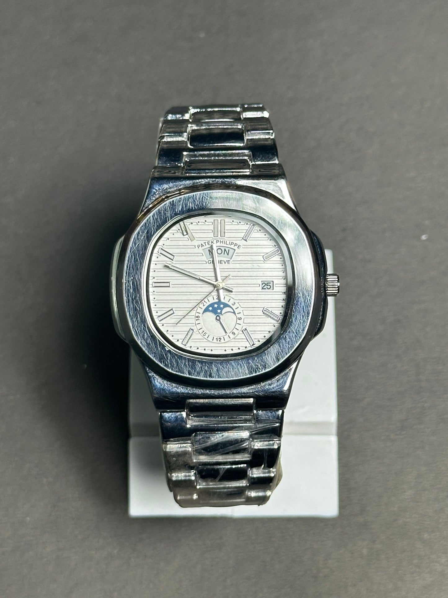 Patek Philippe Nautilus – White Dial | Full Silver Stainless Steel